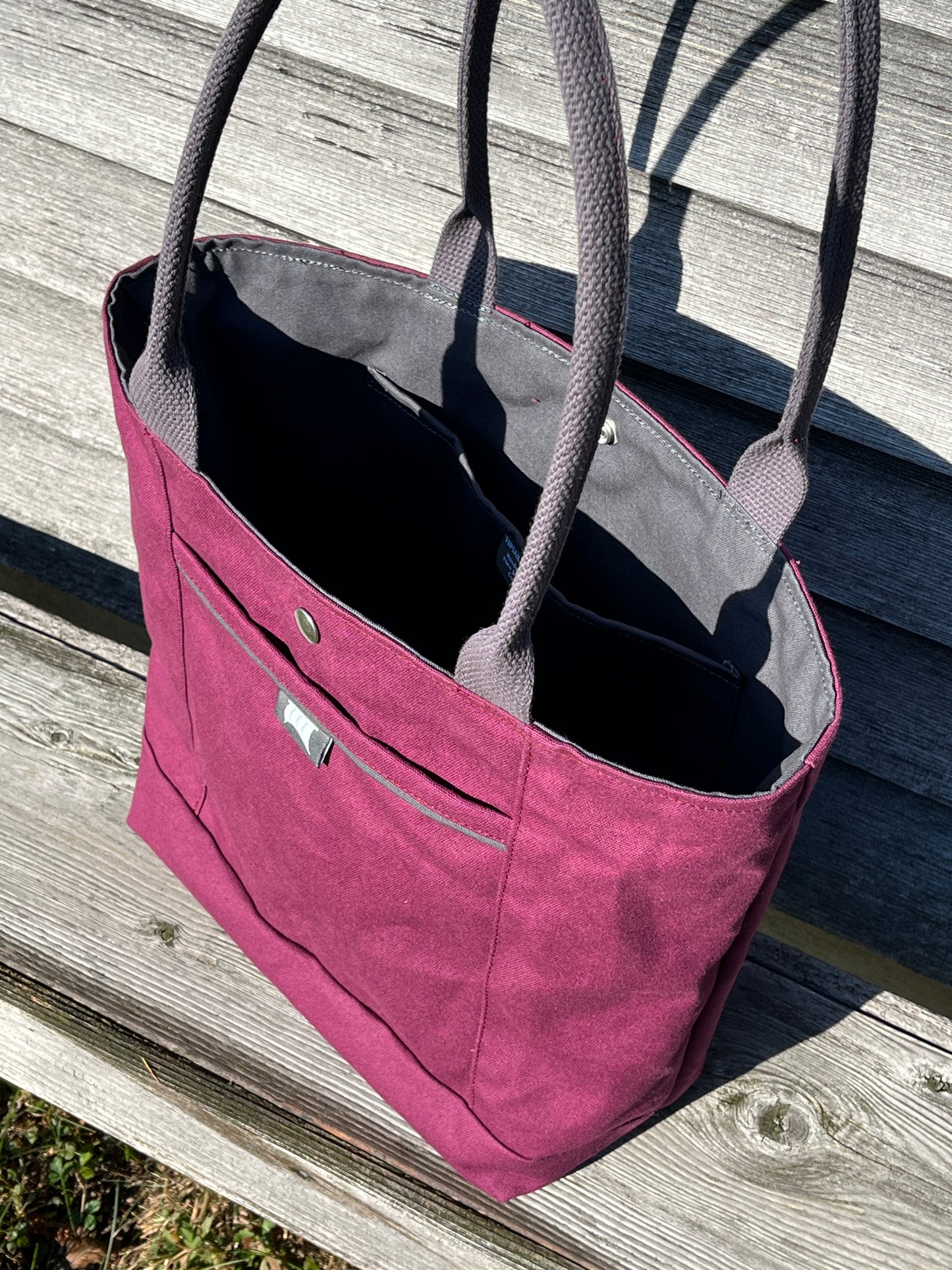 Snap Tote - Burgundy/grey