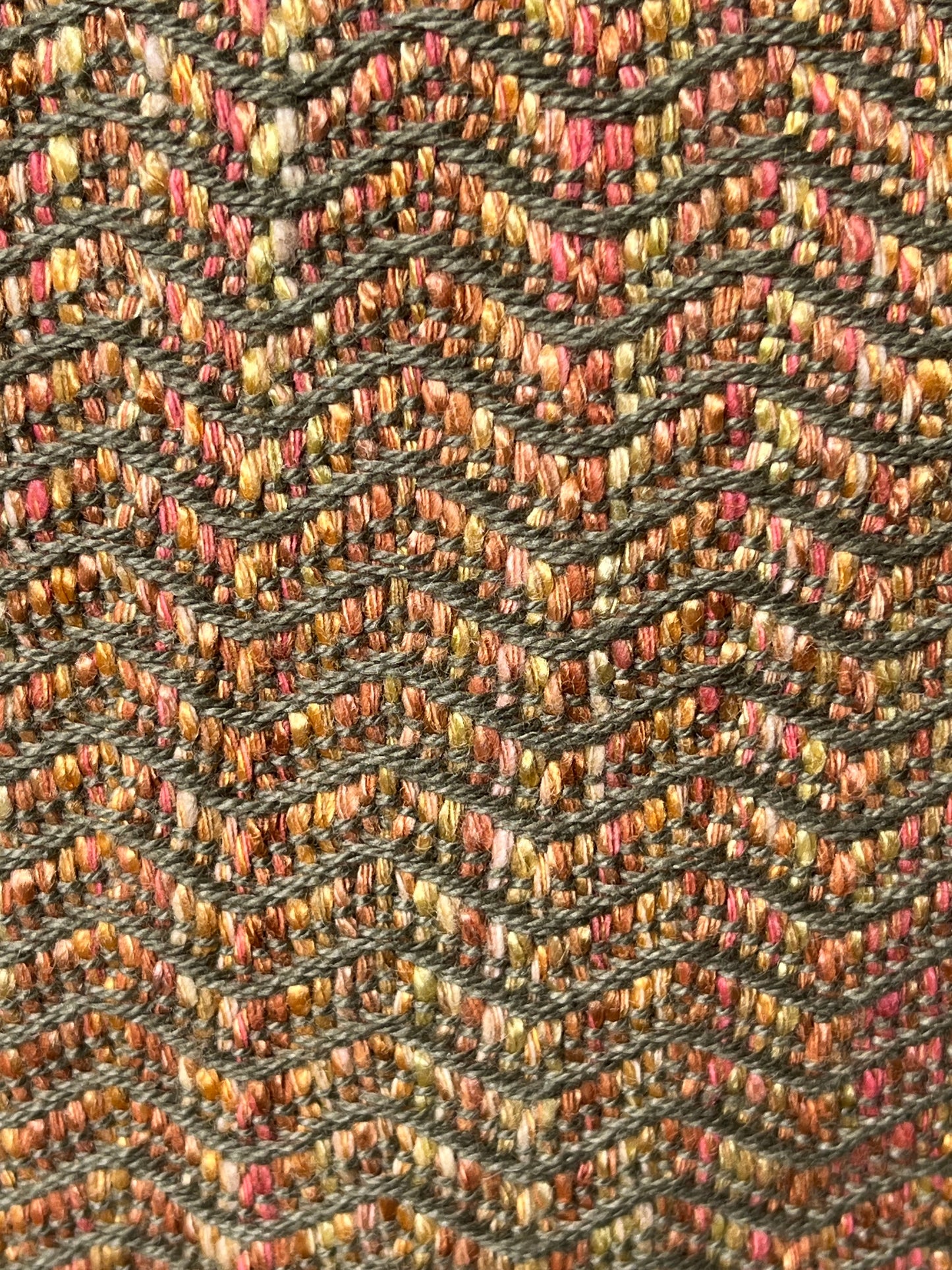 Bent Snap Tote 121 - olive salmon textile / olive canvas
