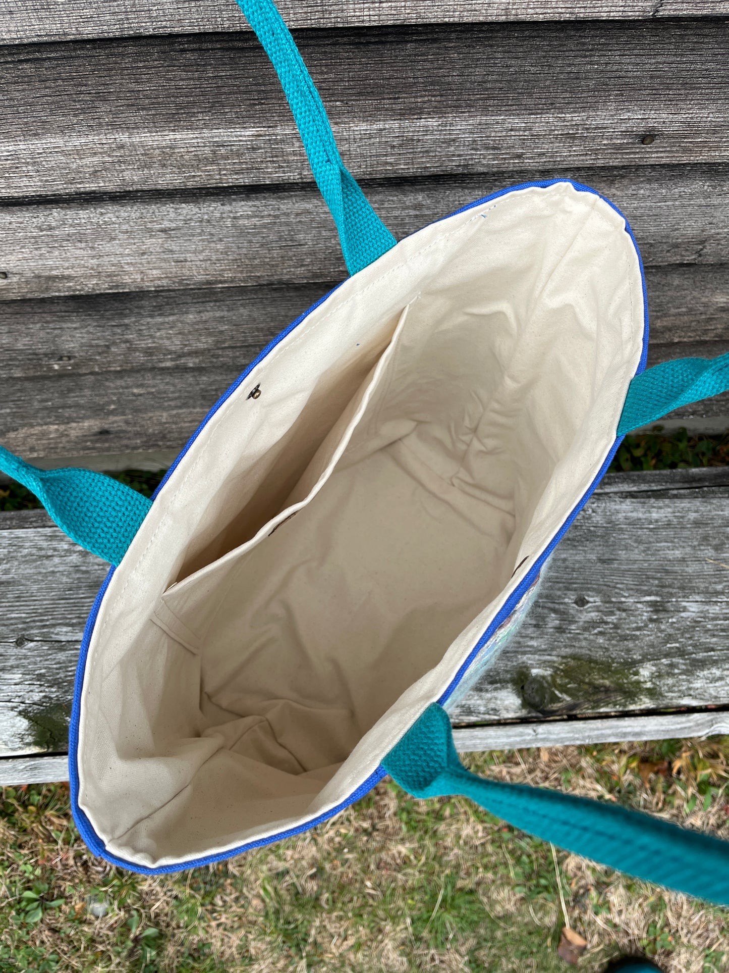 Bent Snap Tote 126 - Teal wavy textile / Blue canvas