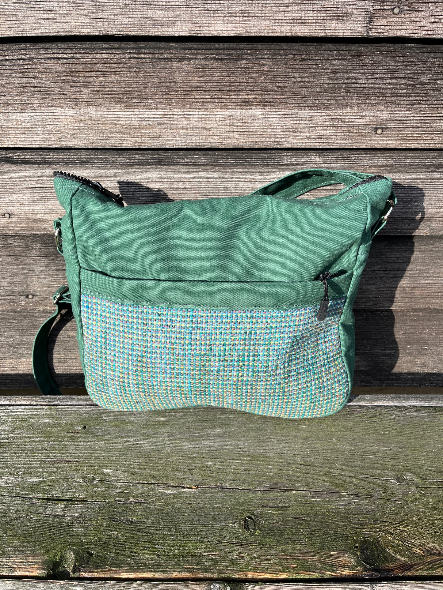Bent Crossbody Zip Top 133 - Green textile with green canvas / white interior