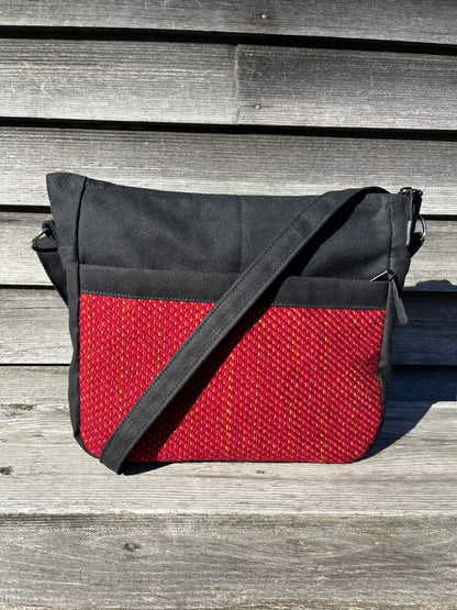 Bent Crossbody Zip Top - Black with red textile