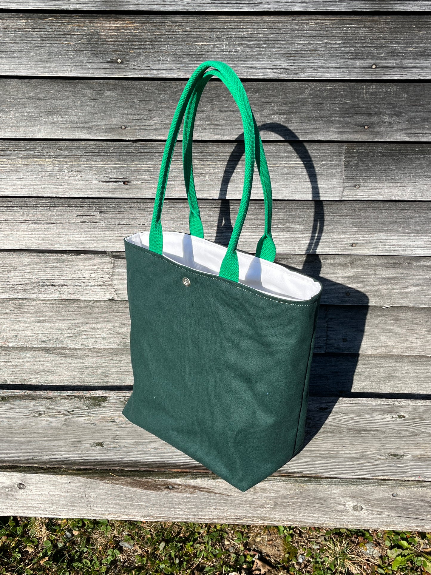 Bent Snap Tote - sparkly white textile  / green canvas