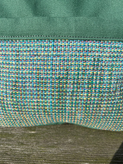 Bent Crossbody Zip Top 133 - Green textile with green canvas / white interior