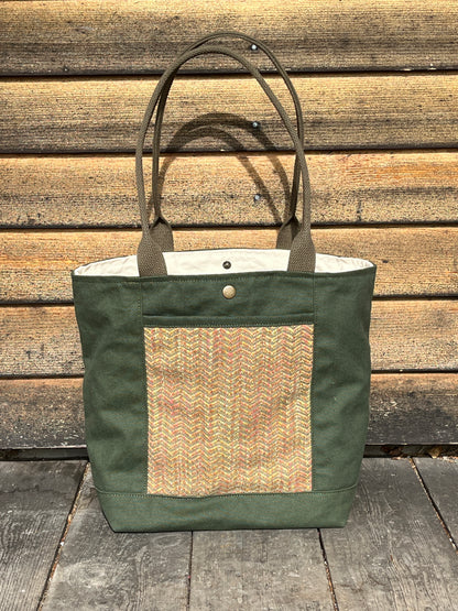Bent Snap Tote 121 - olive salmon textile / olive canvas