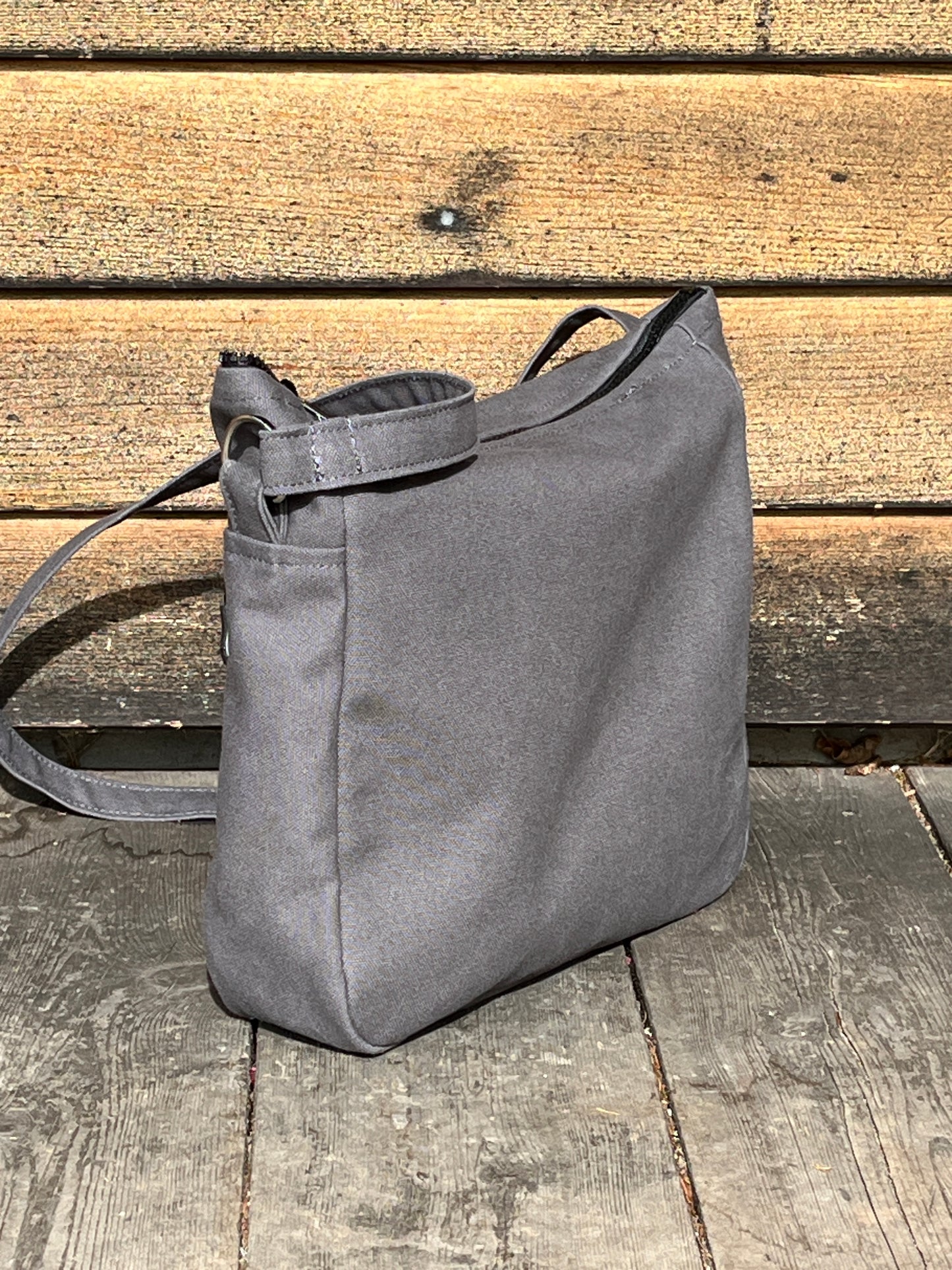 Bent Crossbody Zip Top 116 - Orange multi textile with Grey canvas / terracotta interior