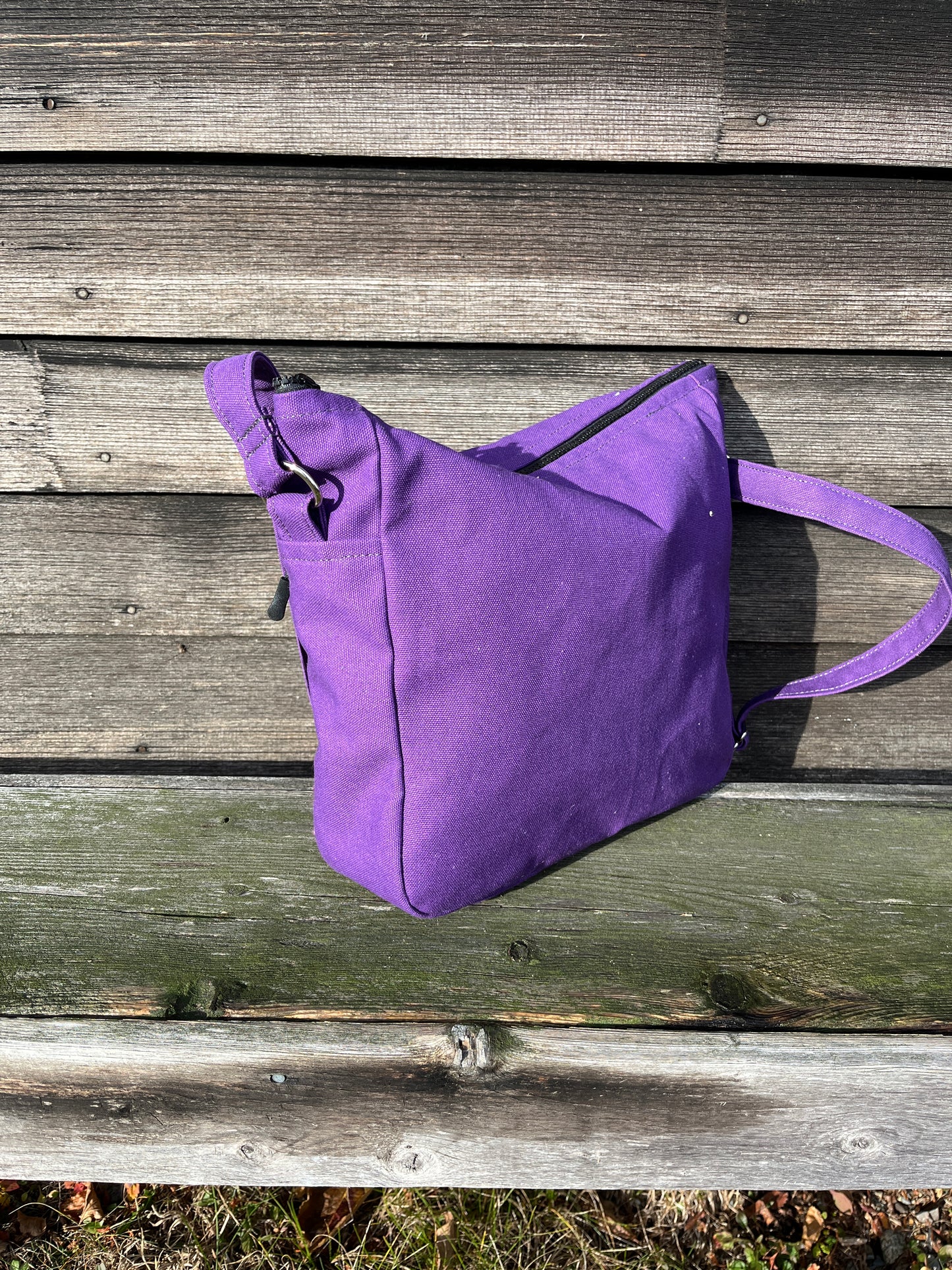 Bent Crossbody Zip Top 132 - Purple textile with purple canvas / white interior